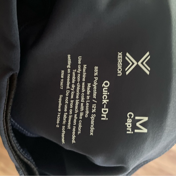 NWOT Capri Pants Navy Blue - Picture 6 of 6